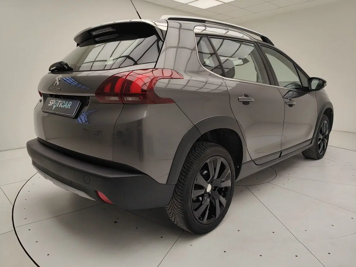 Peugeot 2008 usata a Como (6)