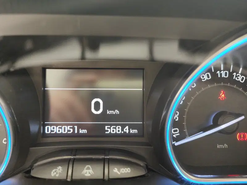 Peugeot 2008 usata a Como (8)
