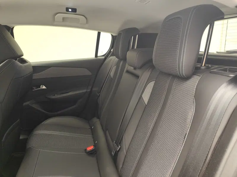 Peugeot 308 usata a Como (13)
