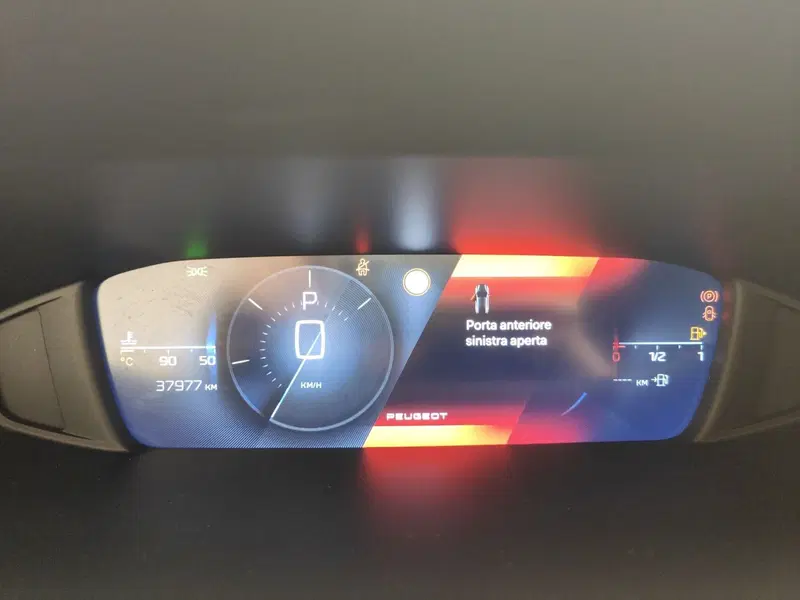 Peugeot 308 usata a Como (8)