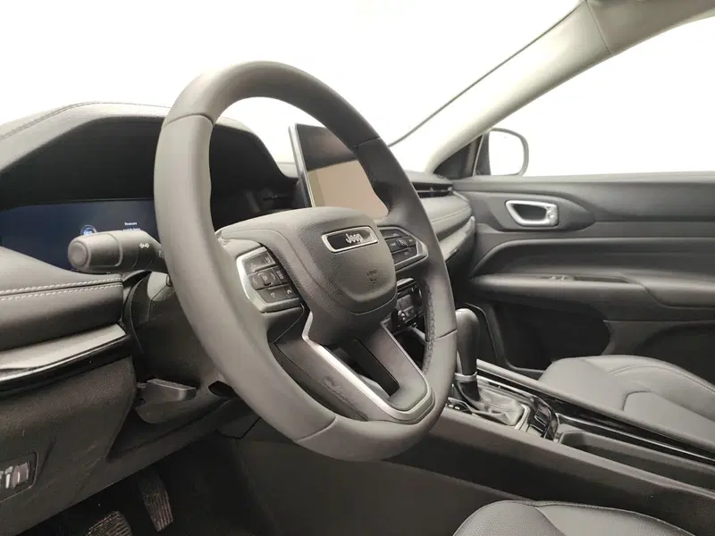 Jeep Compass usata a Como (9)
