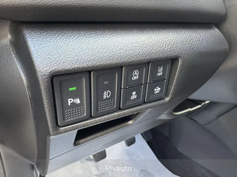 Suzuki S-Cross usata a Como (16)