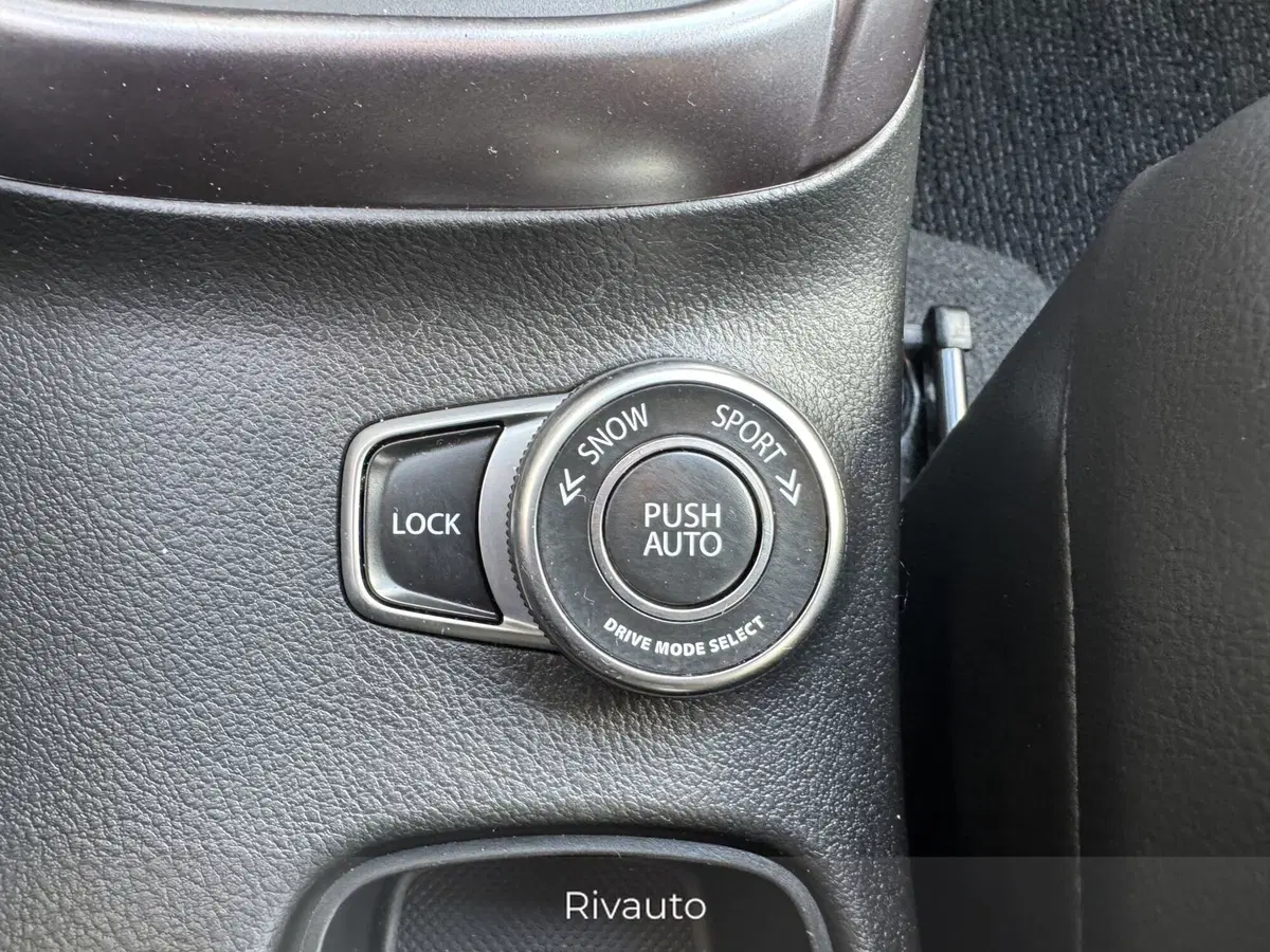 Suzuki S-Cross usata a Como (18)