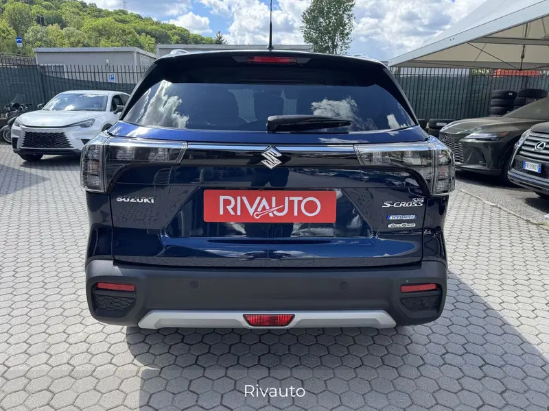 Suzuki S-Cross usata a Como (4)