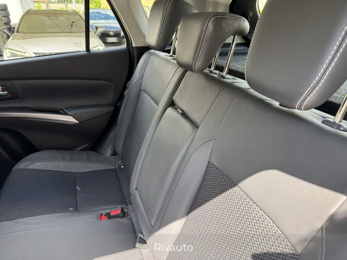 Suzuki S-Cross usata a Como (7)