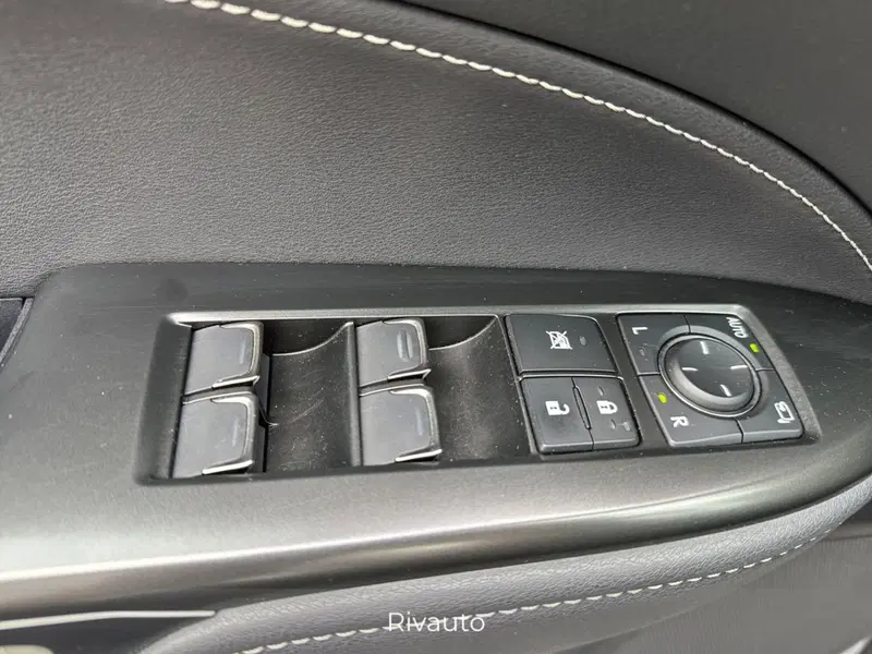 Lexus NX usata a Como (18)