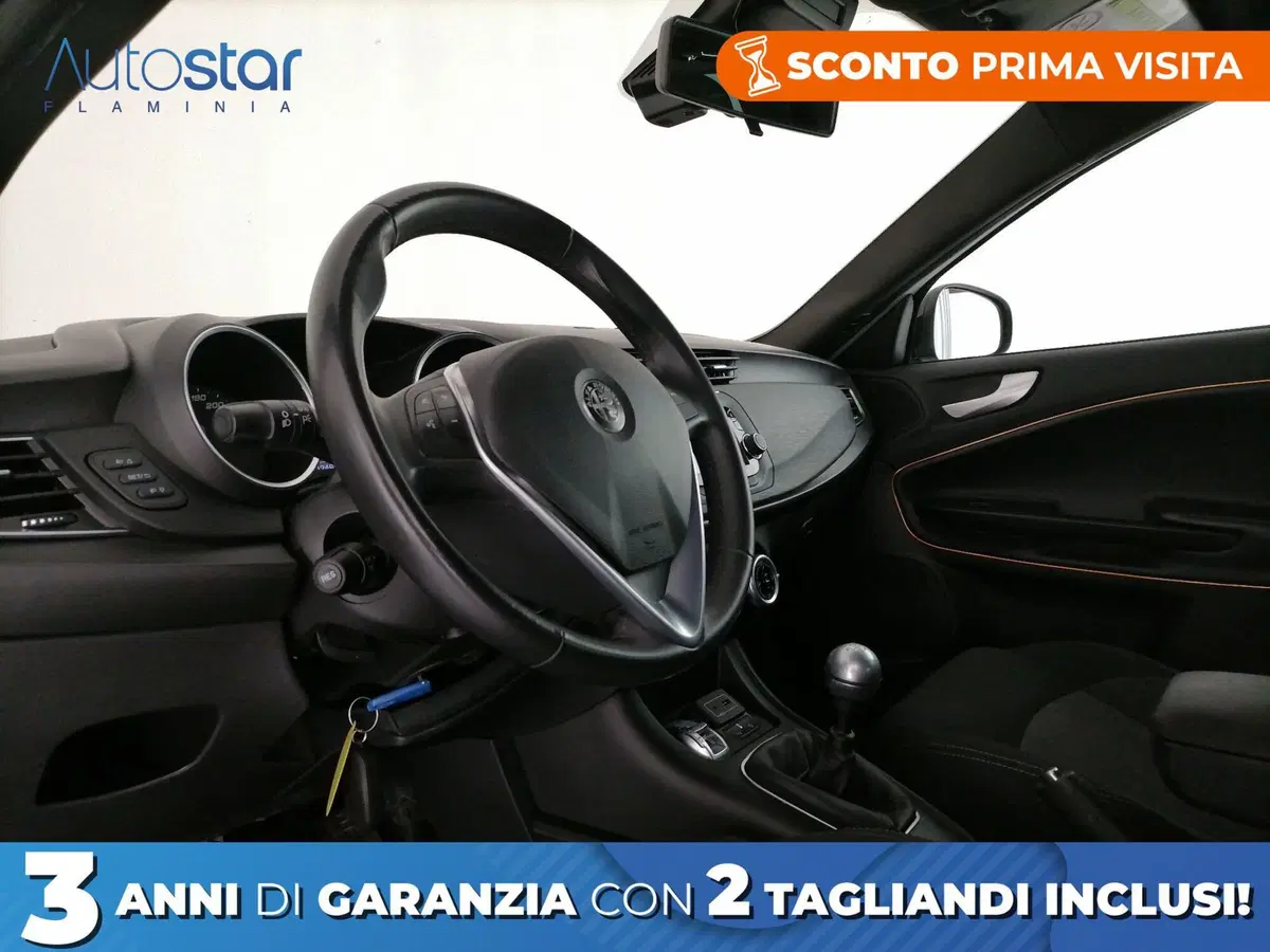 Alfa Romeo Giulietta usata a Roma (11)