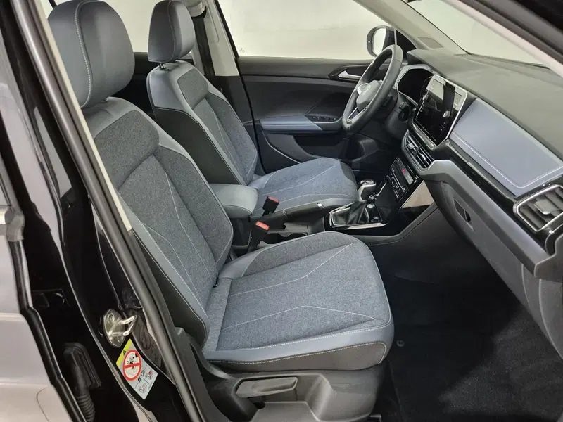 Volkswagen T-Cross usata a Torino (10)