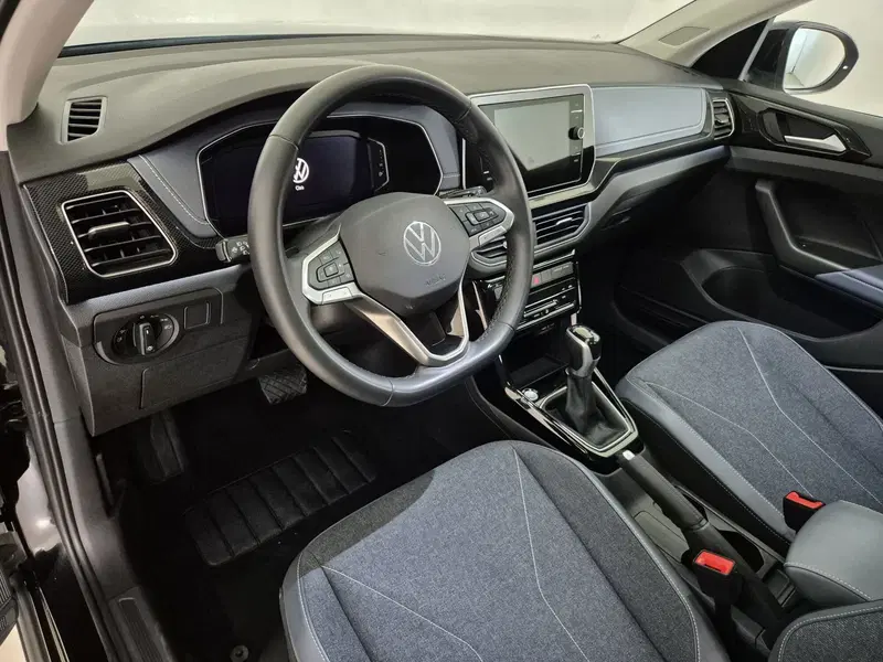 Volkswagen T-Cross usata a Torino (6)