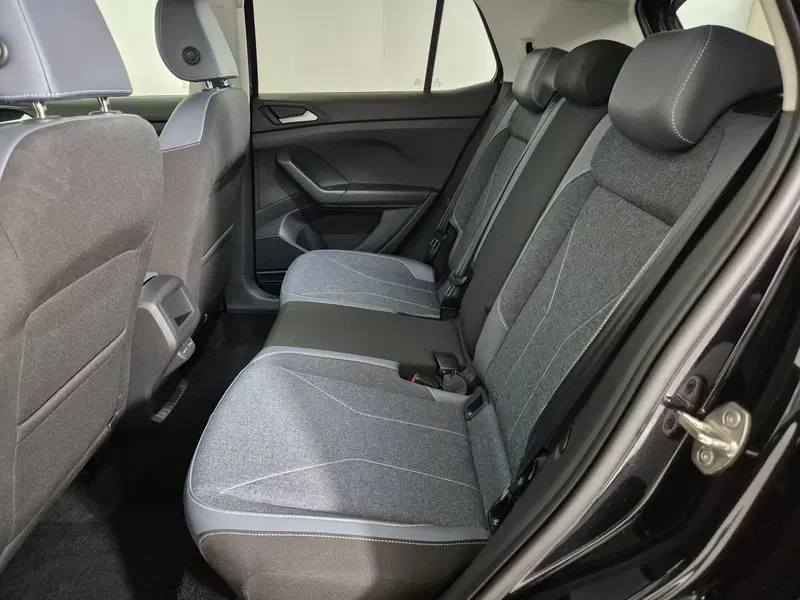 Volkswagen T-Cross usata a Torino (7)