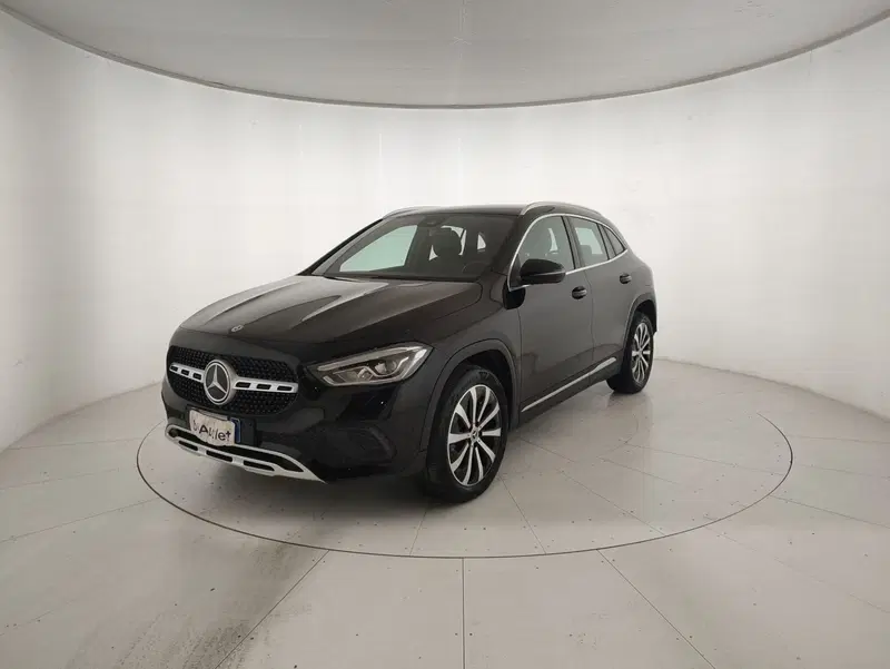 Mercedes-Benz GLA SUV usata a Alessandria