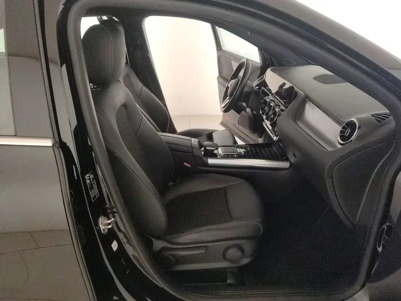 Mercedes-Benz GLA SUV usata a Alessandria (10)