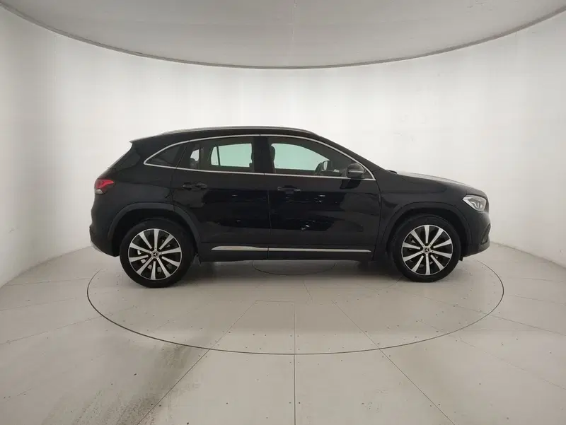 Mercedes-Benz GLA SUV usata a Alessandria (5)