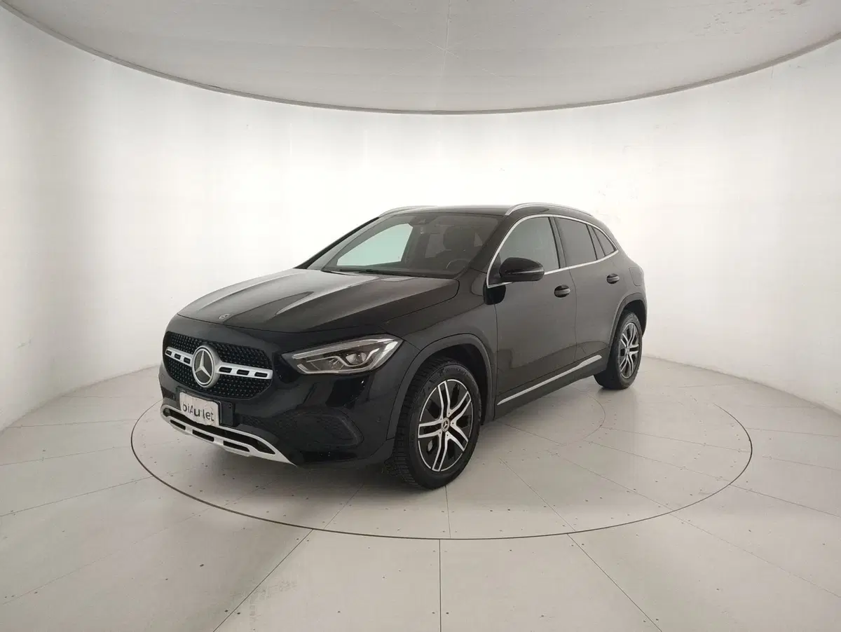 Mercedes-Benz GLA SUV usata a Alessandria