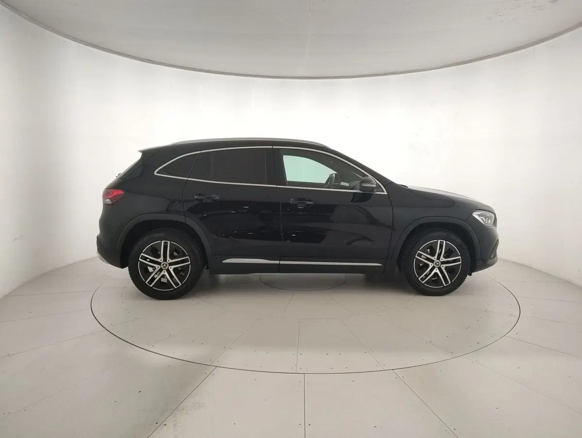 Mercedes-Benz GLA SUV usata a Alessandria (5)