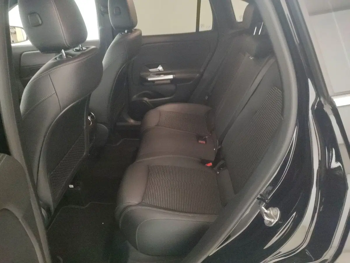 Mercedes-Benz GLA SUV usata a Alessandria (7)