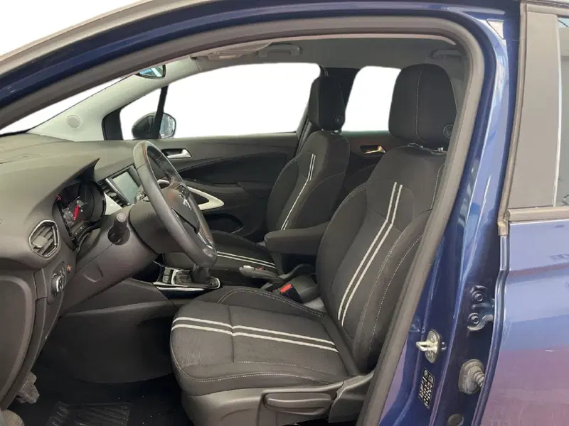 Opel Crossland X usata a Torino (10)