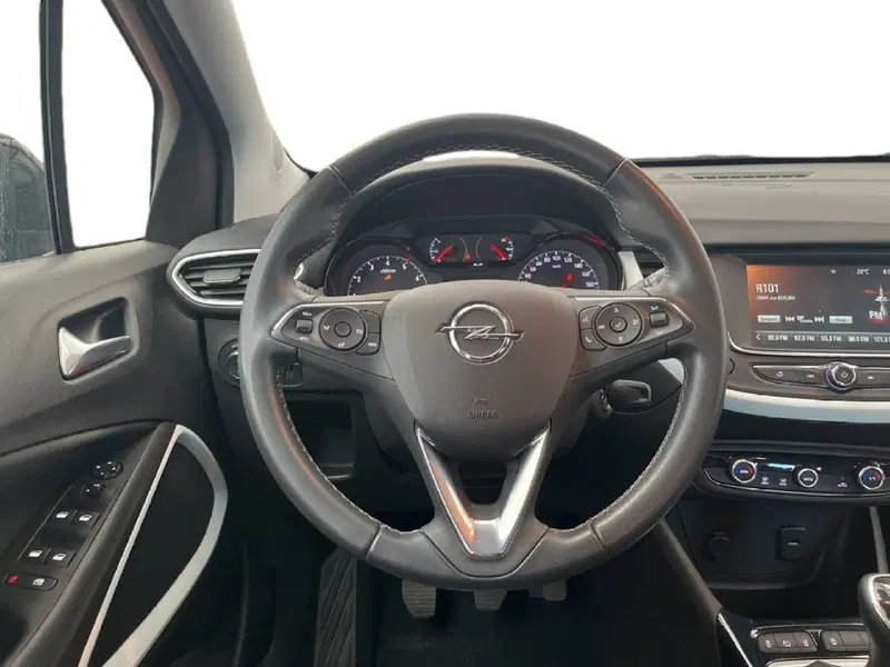 Opel Crossland X usata a Torino (12)