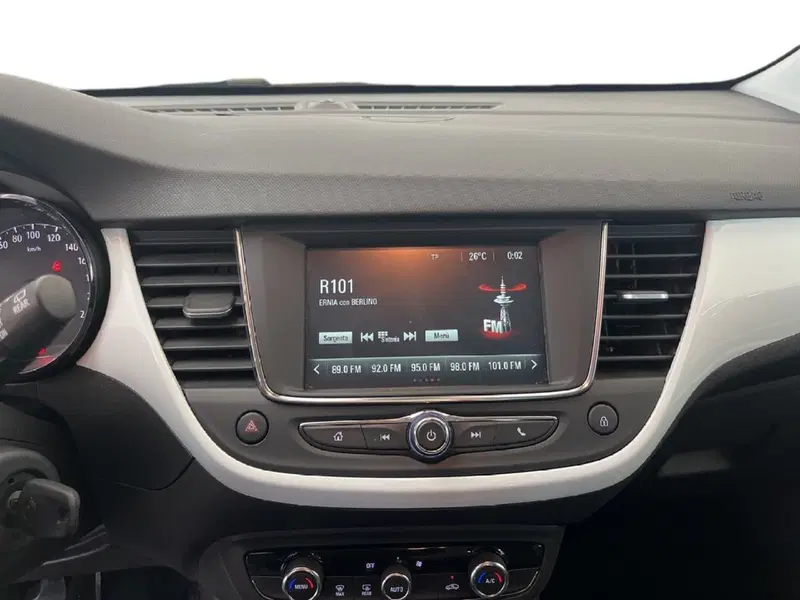 Opel Crossland X usata a Torino (14)