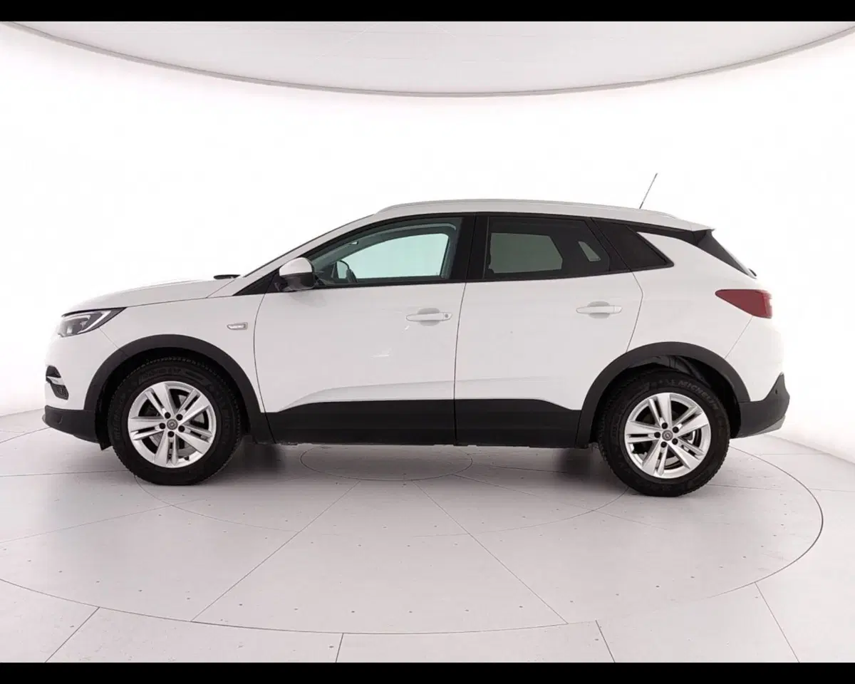 Opel Grandland X usata a Caserta (4)