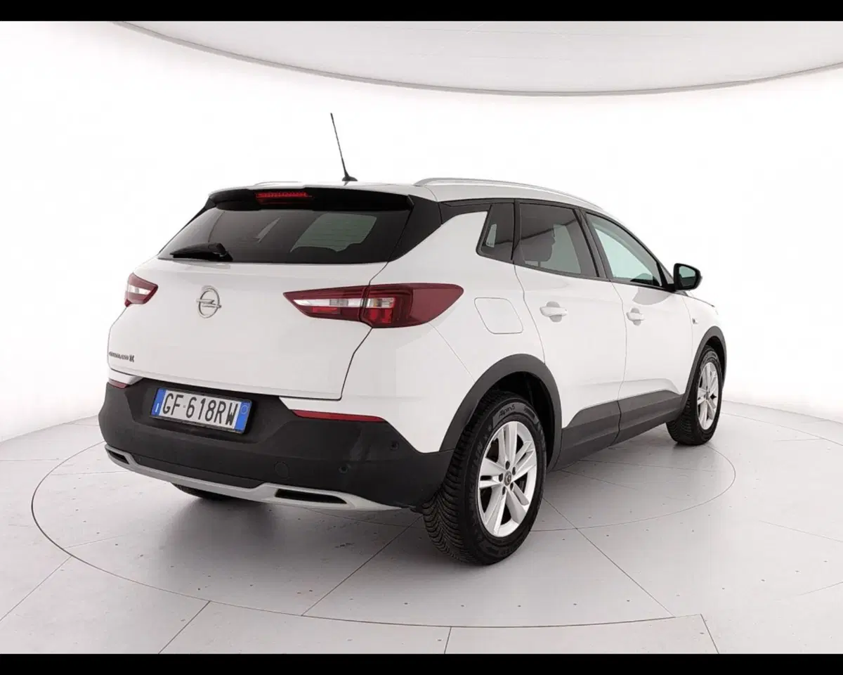 Opel Grandland X usata a Caserta (7)