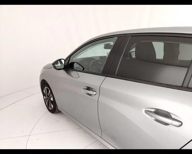 Peugeot 208 usata a Caserta (13)