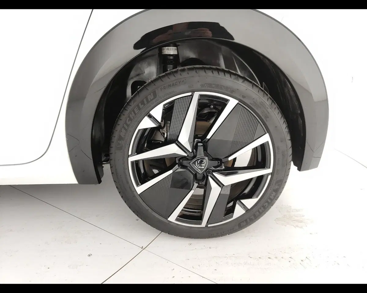 Peugeot 208 usata a Caserta (11)