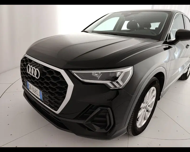 Audi Q3 Sportback usata a Caserta (13)