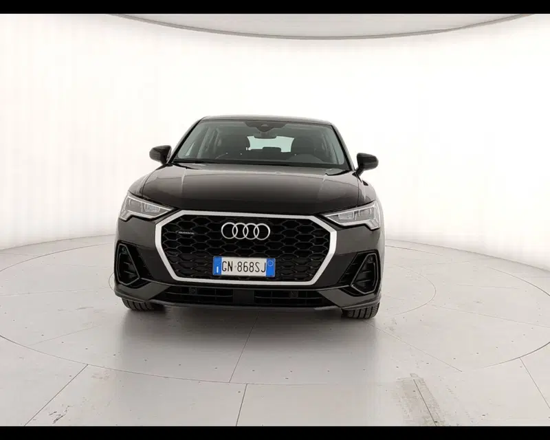 Audi Q3 Sportback usata a Caserta (2)