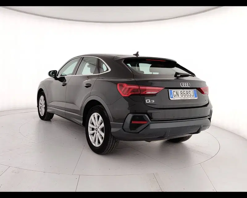 Audi Q3 Sportback usata a Caserta (5)