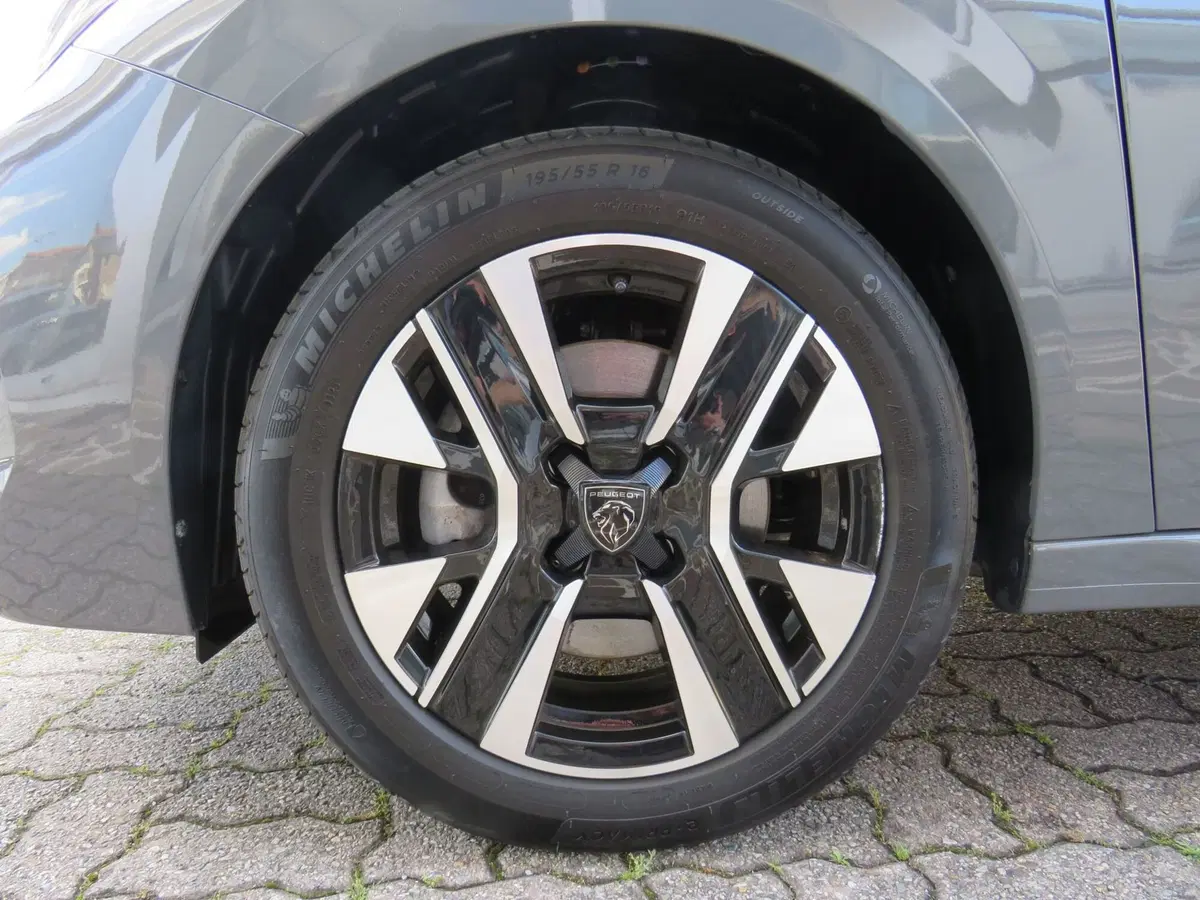 Peugeot 208 usata a Monza e Brianza (3)