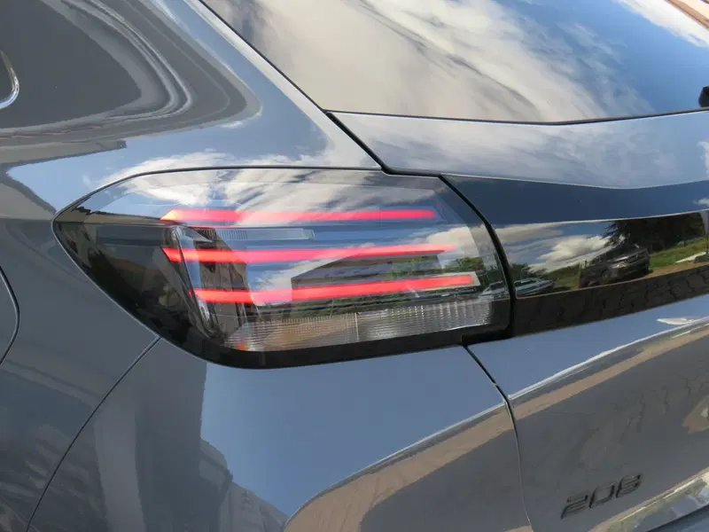 Peugeot 208 usata a Monza e Brianza (7)