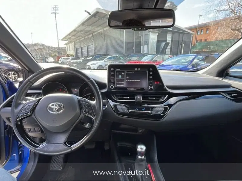 Toyota Toyota C-HR usata a Varese (13)