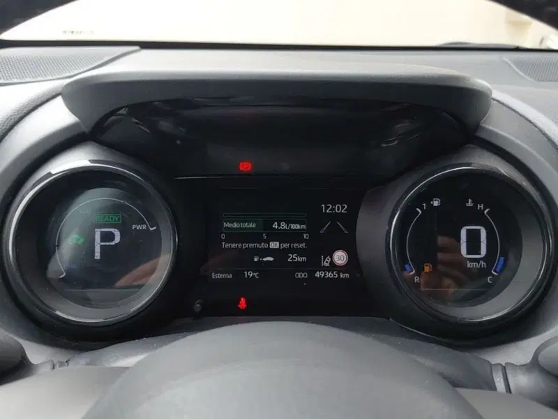 Toyota Yaris usata a Cagliari (10)