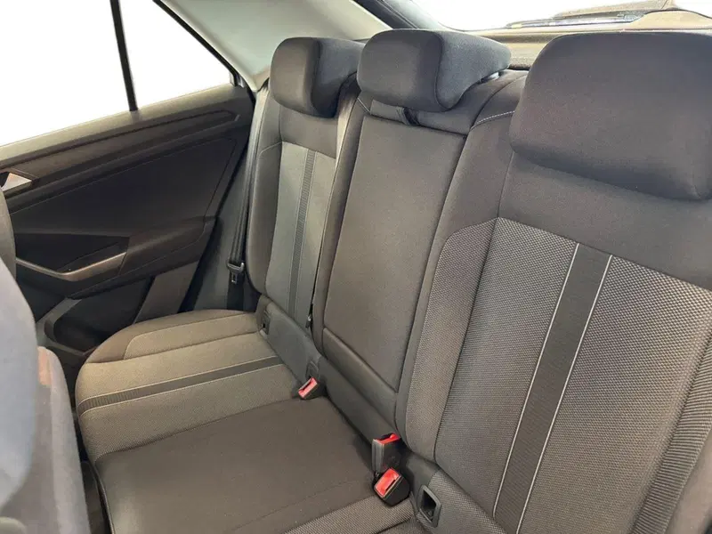 Volkswagen T-Roc usata a Prato (17)