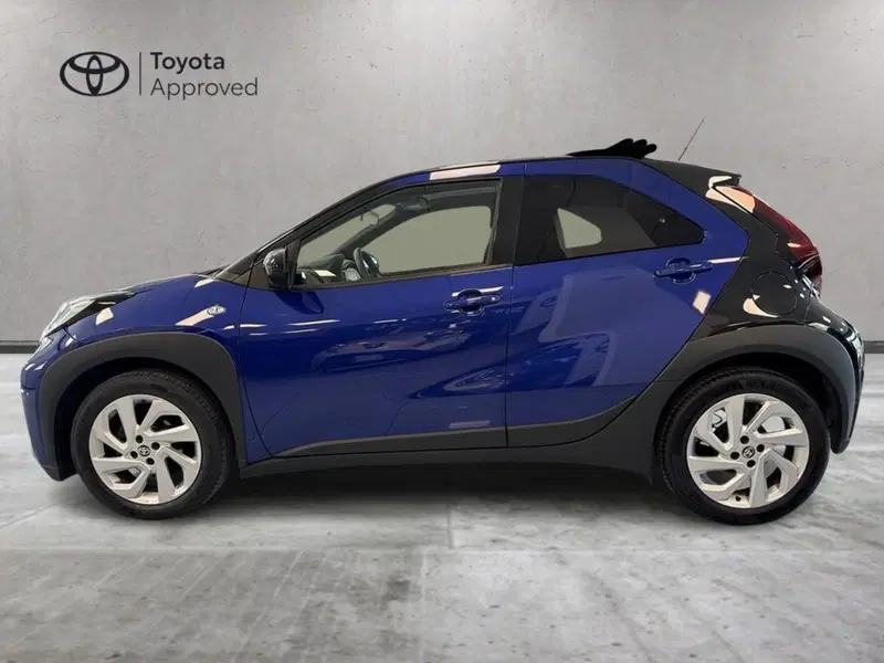 Toyota Aygo X usata a Prato (3)
