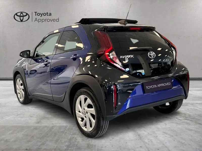 Toyota Aygo X usata a Prato (7)