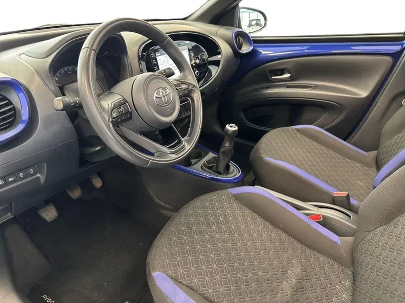 Toyota Aygo X usata a Prato (9)