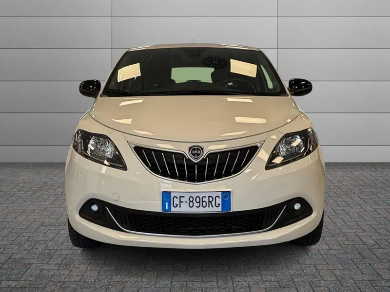 Lancia Ypsilon usata a Prato (3)