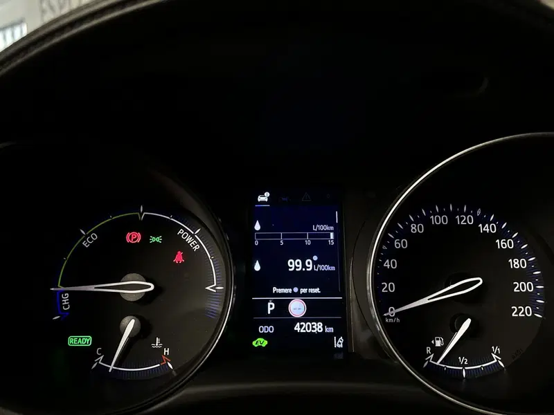 Toyota Toyota C-HR usata a Milano (13)