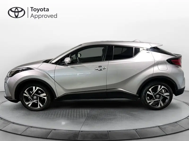 Toyota Toyota C-HR usata a Milano (3)