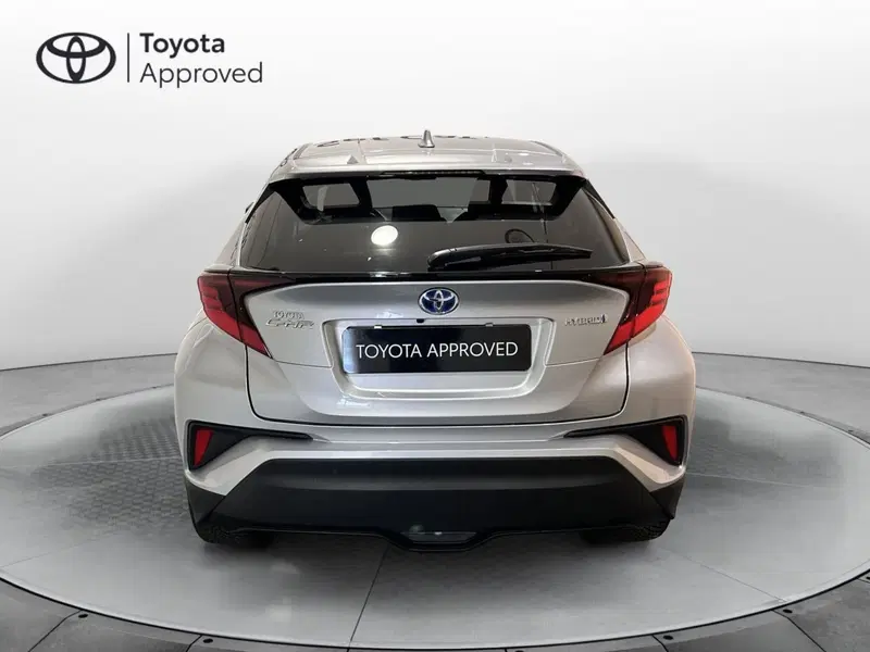 Toyota Toyota C-HR usata a Milano (4)