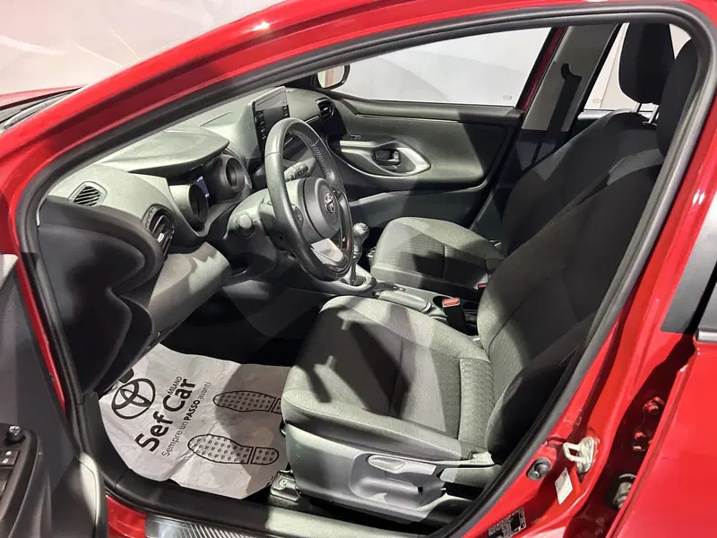 Toyota Yaris usata a Milano (10)