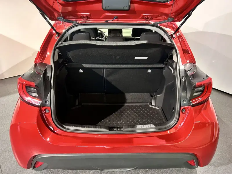Toyota Yaris usata a Milano (5)