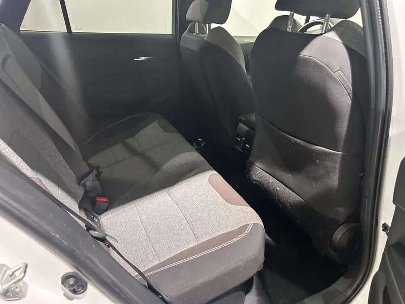 Toyota Corolla Touring Sports usata a Milano (14)