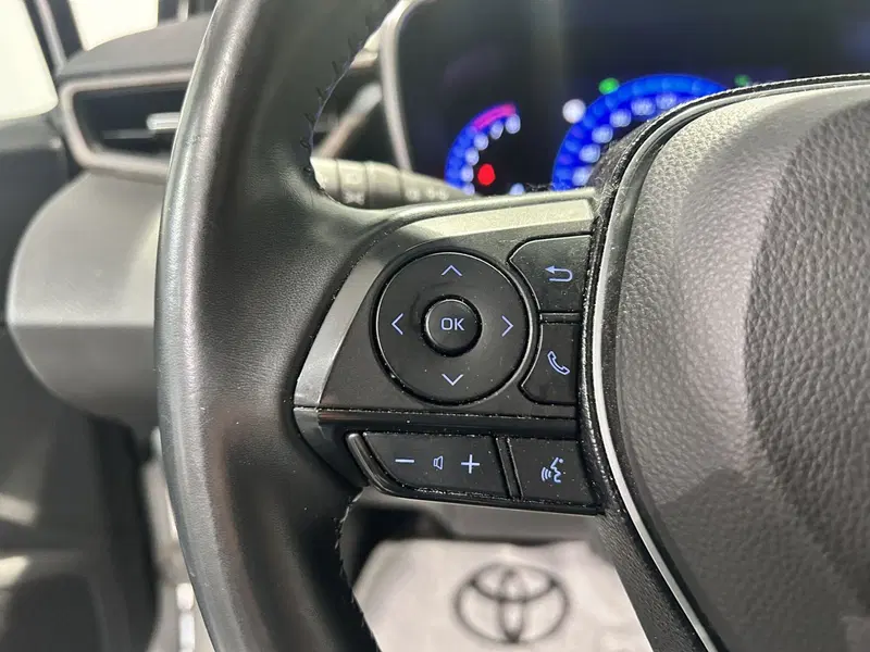 Toyota Corolla Touring Sports usata a Milano (16)