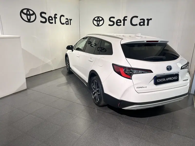 Toyota Corolla Touring Sports usata a Milano (5)