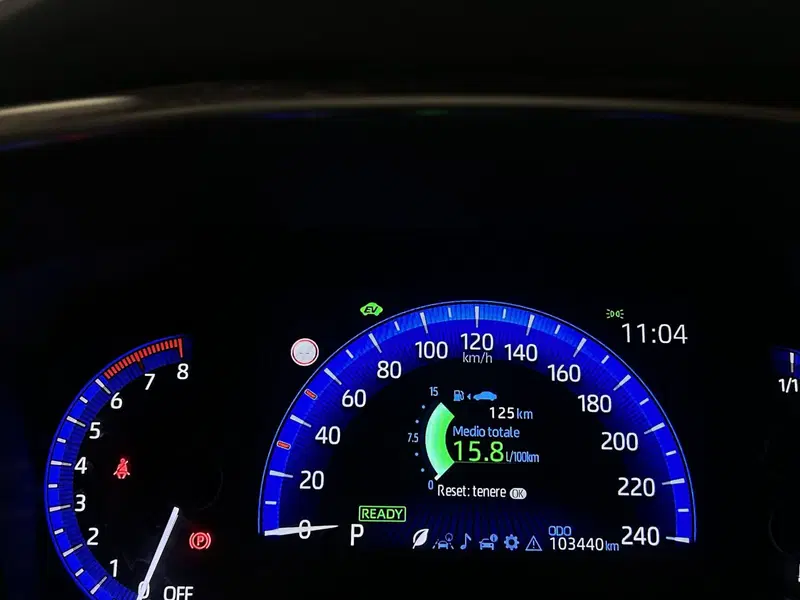 Toyota Corolla Touring Sports usata a Milano (9)