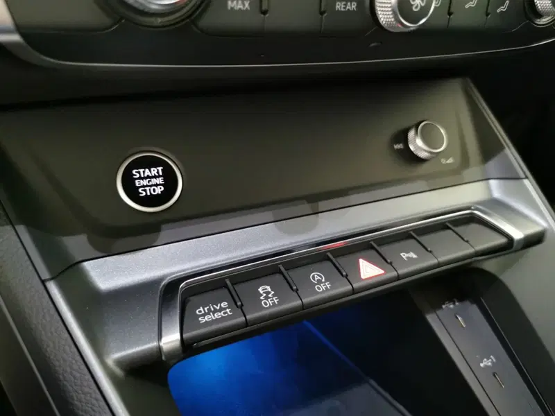 Audi Q3 nuova a Chieti (18)