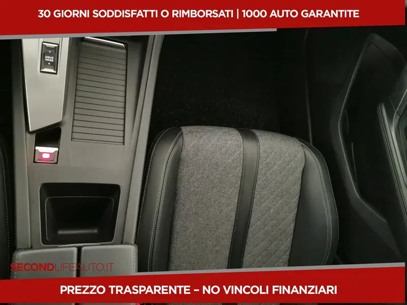 Peugeot 408 usata a Roma (16)